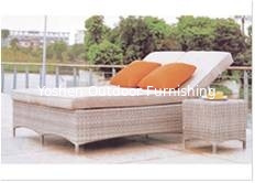 China 2 persons rattan wicker daybed sunbed with side table   ---5027 supplier