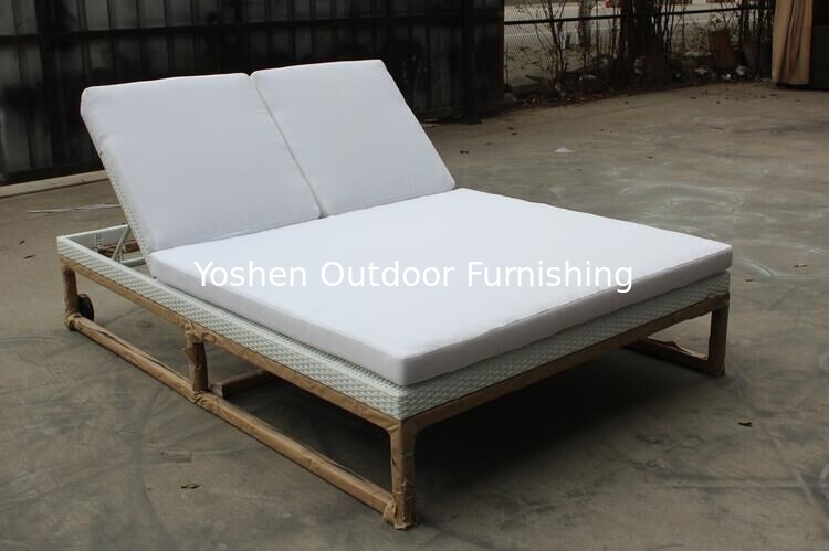 Yoshen outdoor SS metal sun lounger rattan/wicker chaise lounger daybed-6068-1
