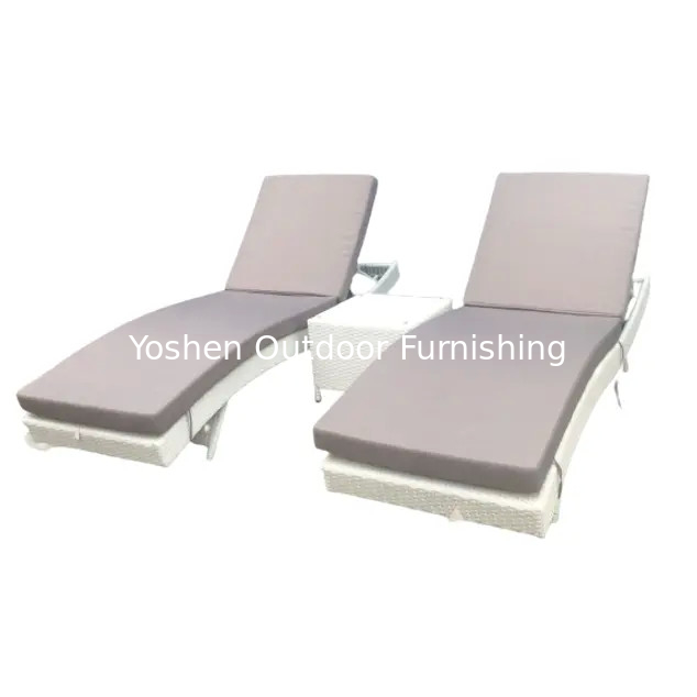 Foshan Promotional rattan wicker adjustable sun lounger swimming pool furniture chaise chair with side table--YS5748