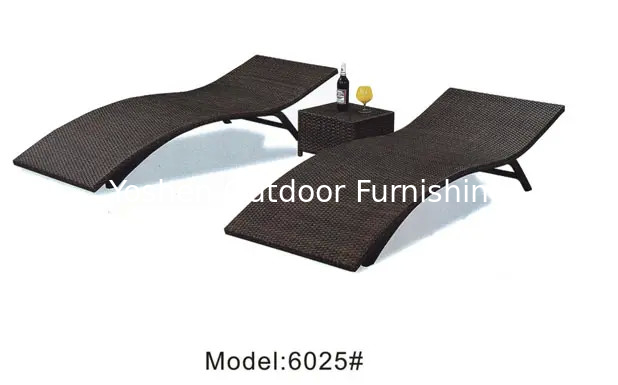 Hot sale beach club furniture wicker rattan lodge lounger in pool sunbed chair---6025