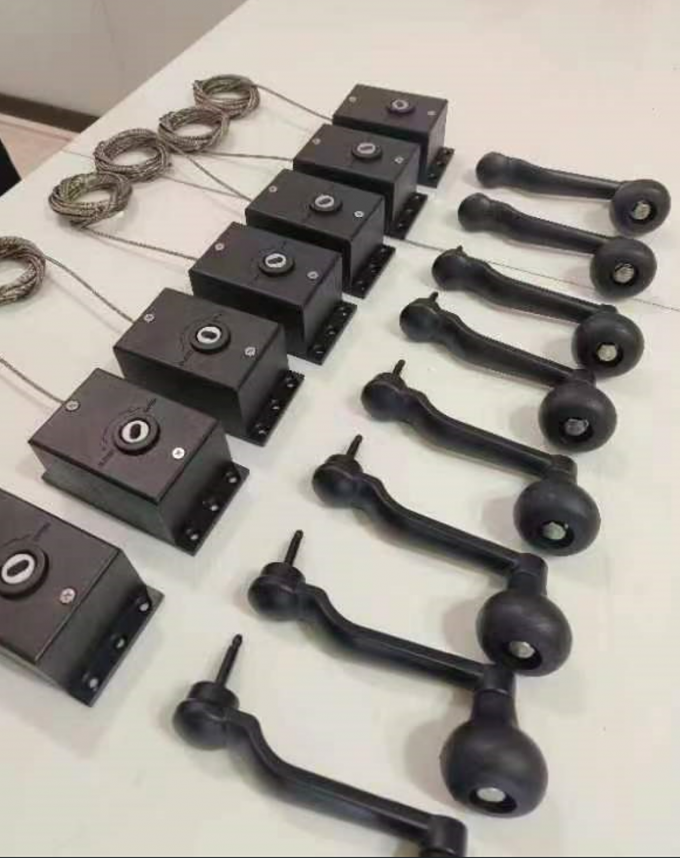 Cantilever Umbrella Parts 3m square Umbrella Winch Crank Handle With Cord 5